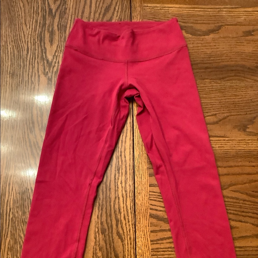 EUC Lululemon Wunder Under Crop
